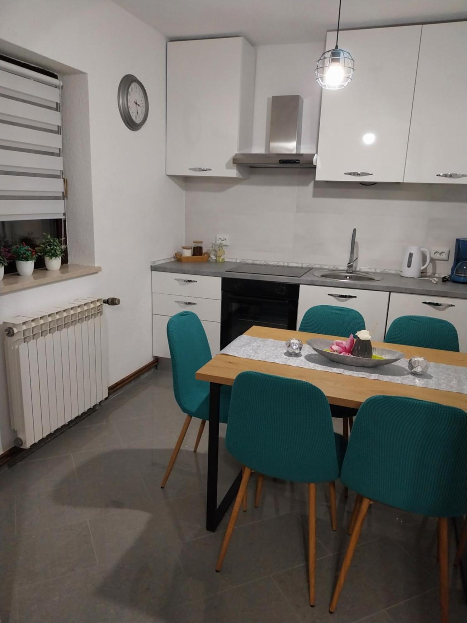 Apartment Petra I Nikola Селиште-Дрежничко Экстерьер фото