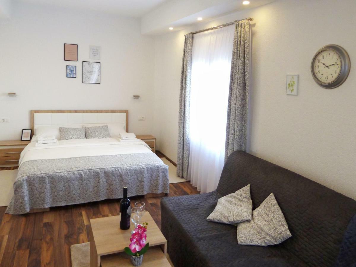 Apartment Petra I Nikola Селиште-Дрежничко Экстерьер фото